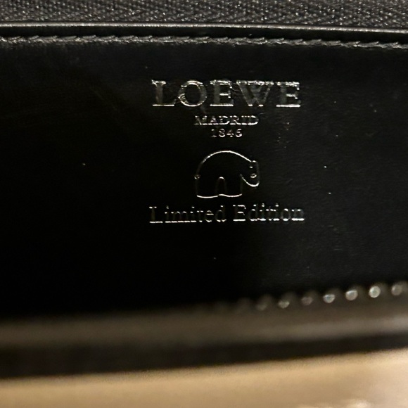 LOEWE Limited Edition Leather Anagram Zip Around Wallet ππ»ββοΈπ₯ - Picture 10 of 13